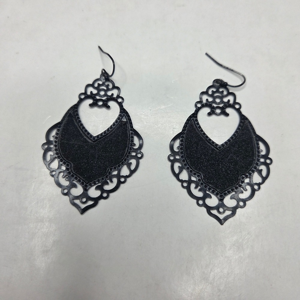 Unbranded Black Filigree Drop Earrings Heart Cutout Dangle OS Black VTG Style
